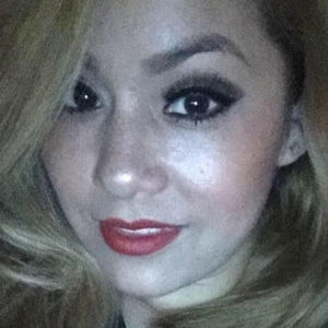 Meet your Posher, Claudia